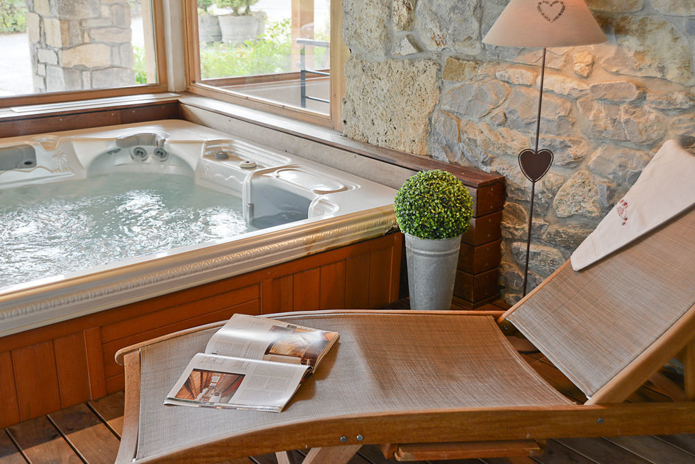Le Morillon Hotel Luaran gambar