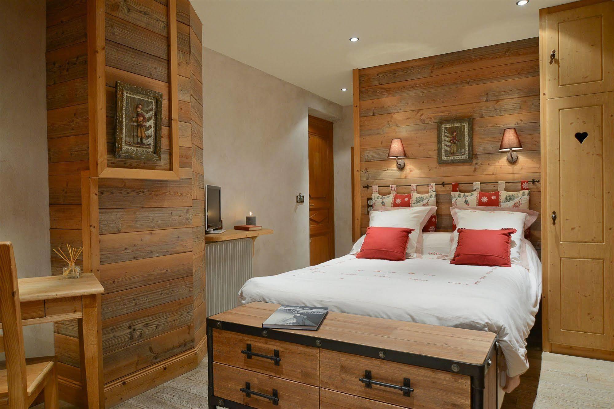 Le Morillon Hotel Luaran gambar